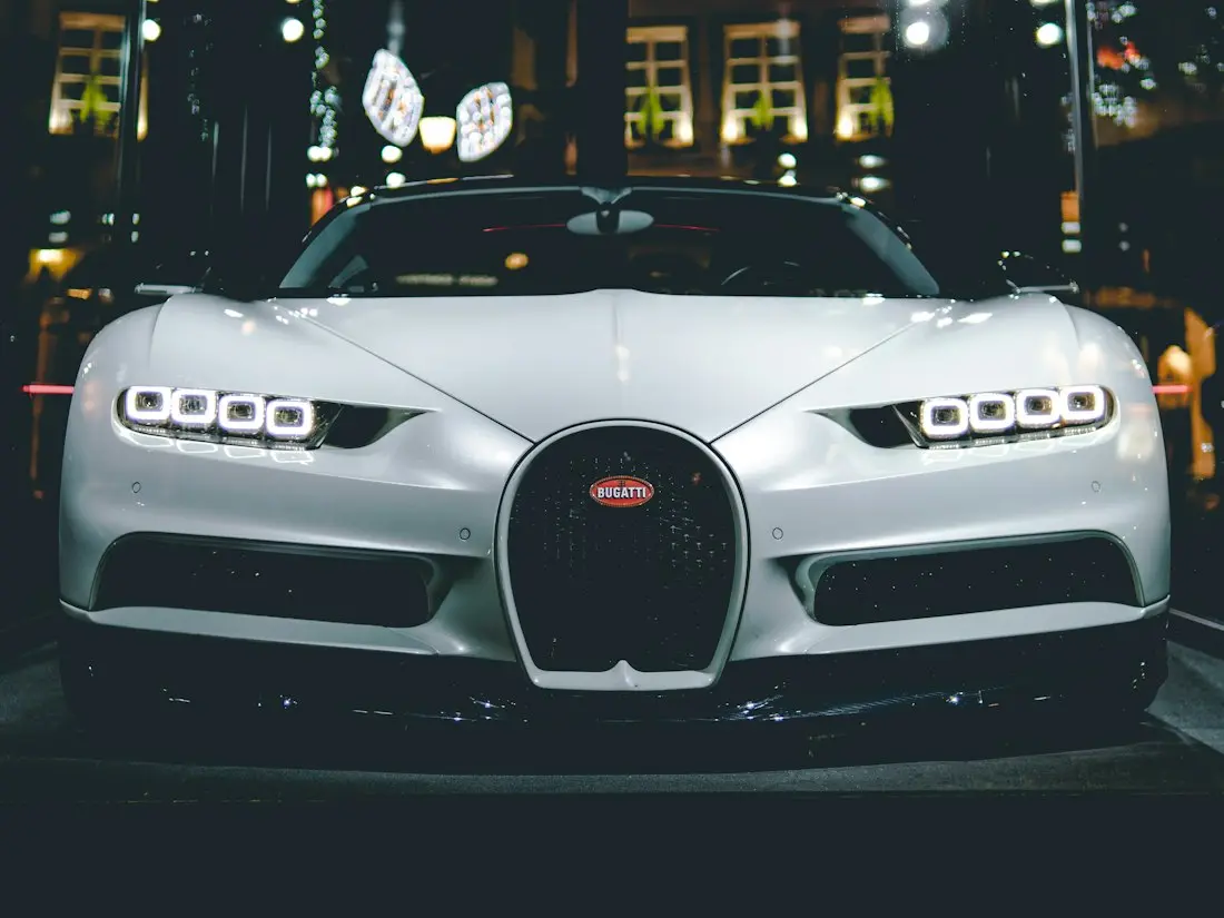 Beyaz hypercar
